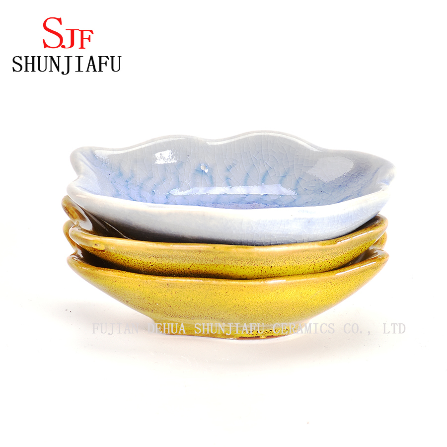 Spoon Shaped Ceramic Sauce Dish White Color Porcelain Tasting Spoon