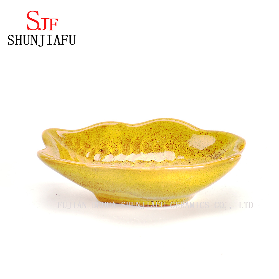 Spoon Shaped Ceramic Sauce Dish White Color Porcelain Tasting Spoon