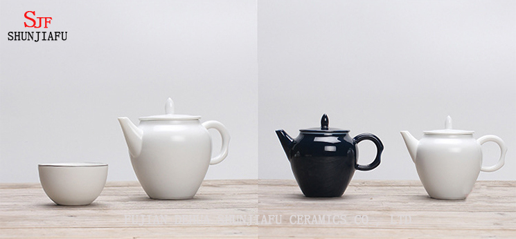 White Classic 6 Cups Ceramic Teapot for Decoration