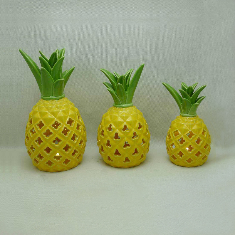 Electroplated Ceramic Gold Pineapple Home Decoration LED